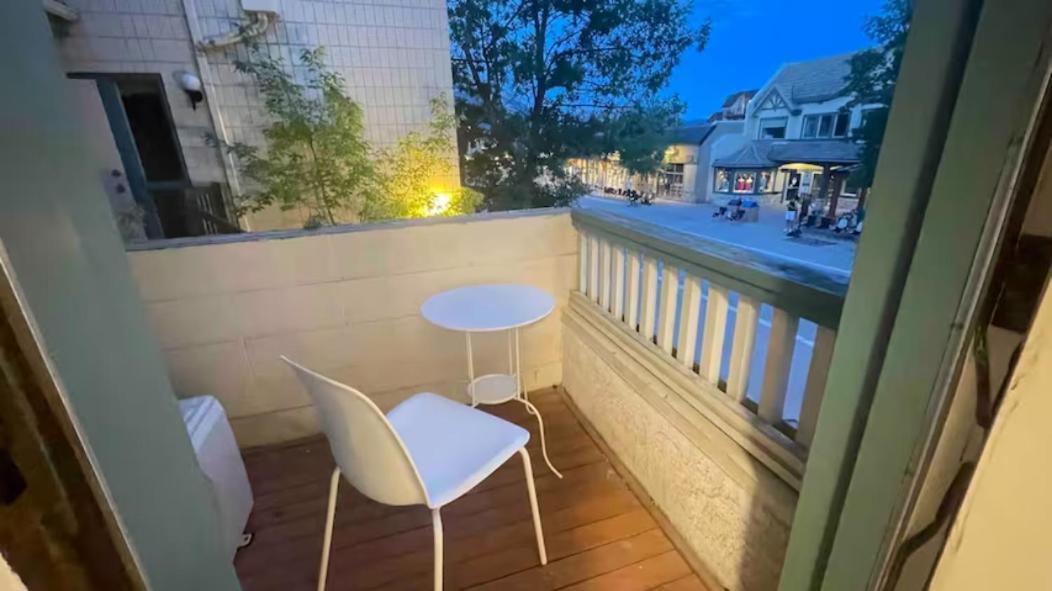 Apartamento Unit #201 Cozy Mountain View 1Br In Dt Canmore Exterior foto