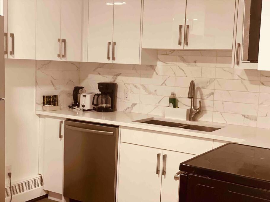Apartamento Unit #201 Cozy Mountain View 1Br In Dt Canmore Exterior foto