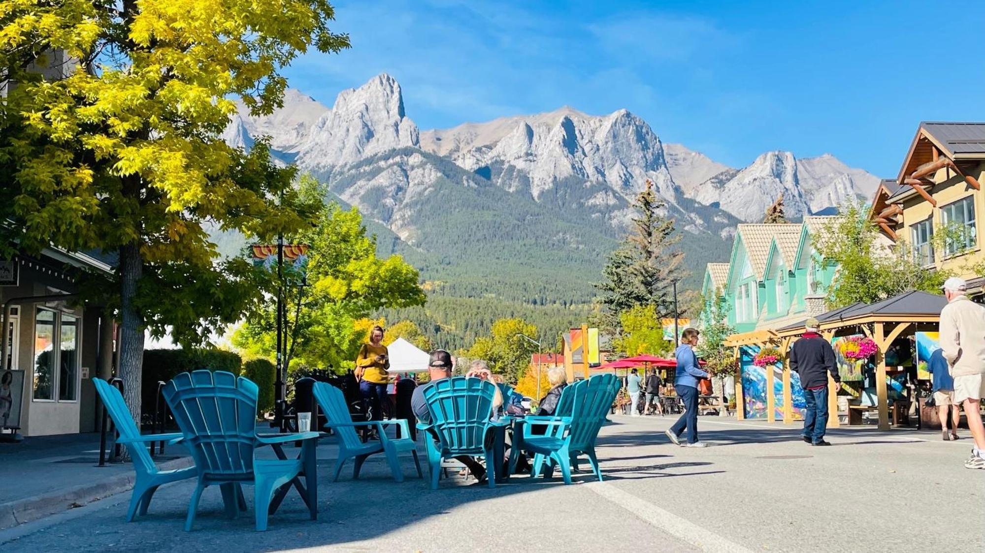 Apartamento Unit #201 Cozy Mountain View 1Br In Dt Canmore Exterior foto